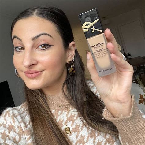 YSL Beauty All Hours Foundation ingredients (Explained)